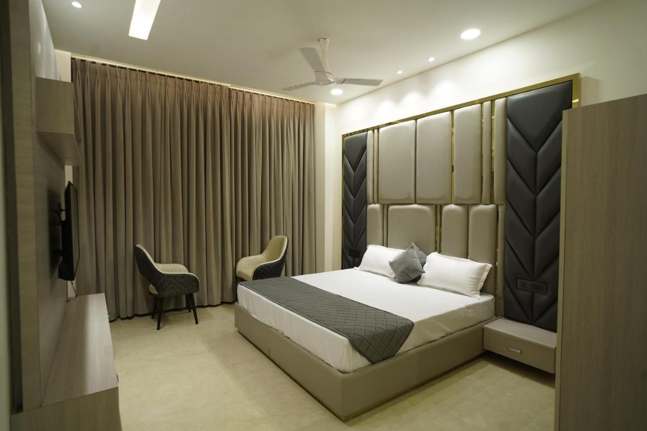 Ovel Hotel 卢迪亚纳 客房 照片